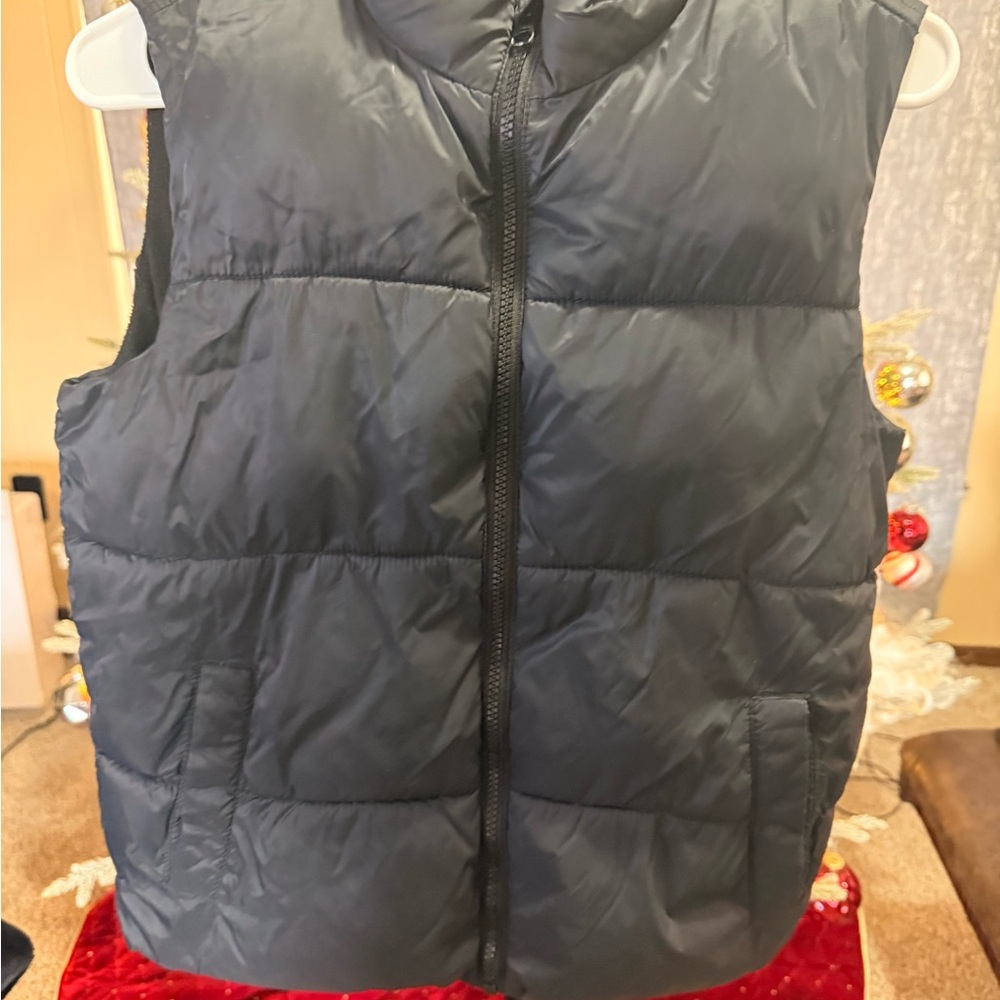 Old Navy  Puffer Vest